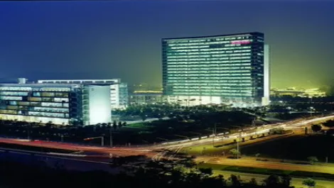 Huawei wins 60% share of China mobile market