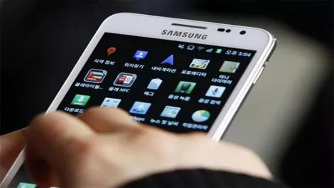 Samsung dominates record-breaking smartphone market