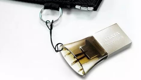 Hands-on Review: Adata's UC330 Phone to USB thumb drive