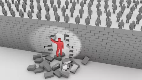 'Leaker' behind massive NSA breach possibly still working at agency