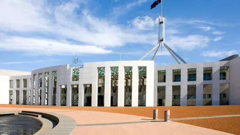 Experts comment on Aus Parliament breach