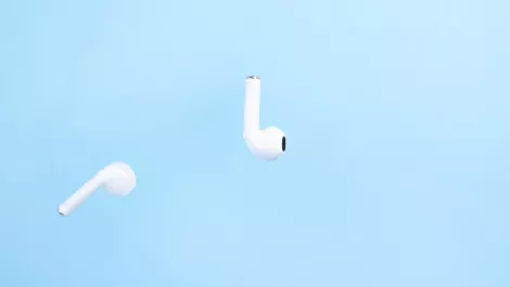 Premium headphones driving revenue boom, says Futuresource