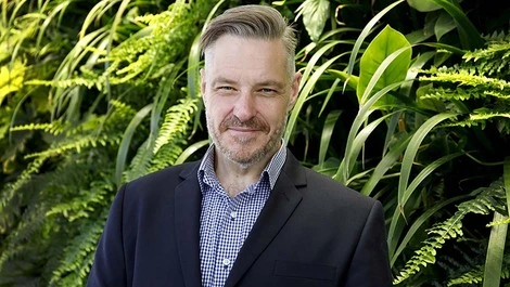 Carl warwick 4(2)