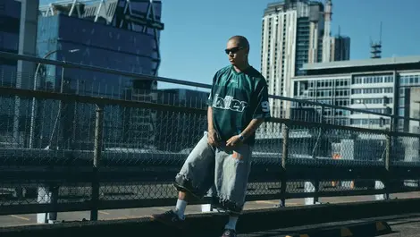 Festival fashion shifts to everyday black streetwear