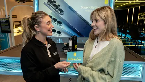 EE & Samsung offer free AI masterclasses with perks